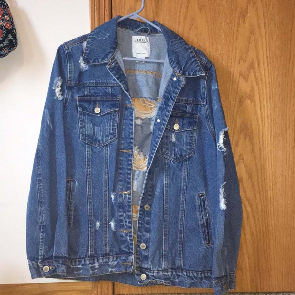 Cute Ripped Jean Jacket!!